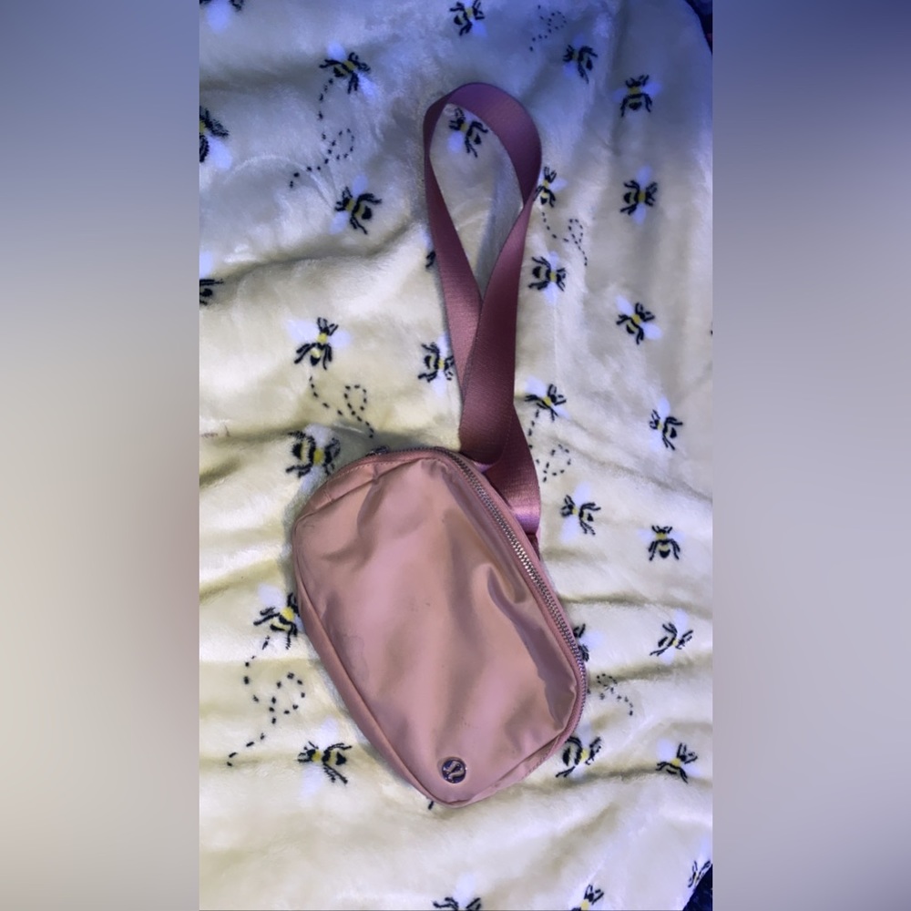 Pink lulu belt bag!
